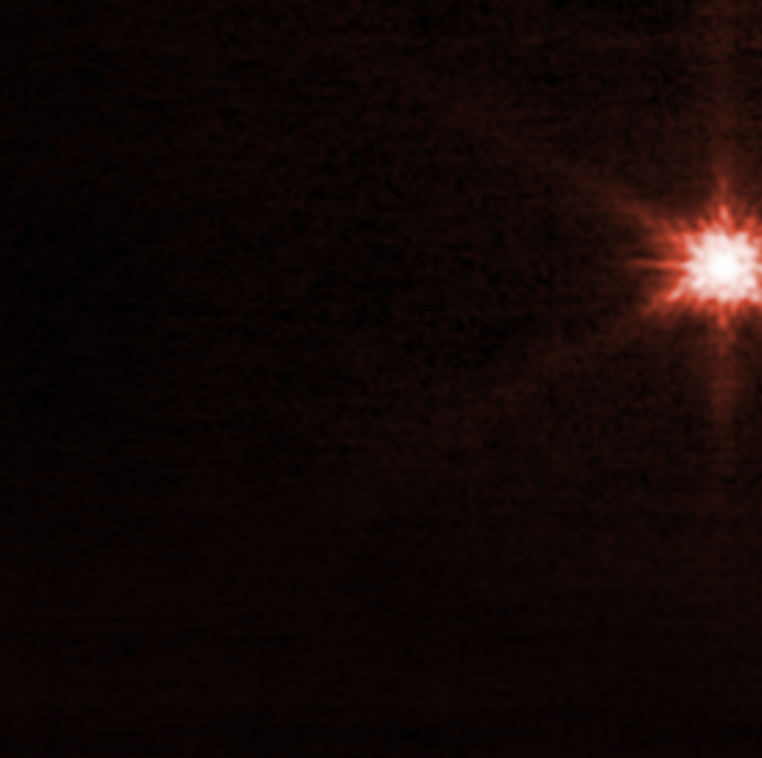 De beelden die de James Webb-telescoop van de DART-missie heeft gemaakt.