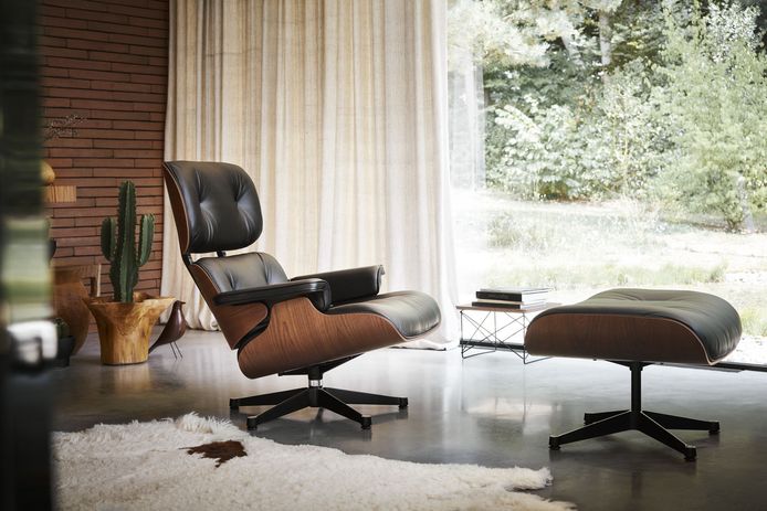 Lounge Chair Ottoman Mahogany van Eames.