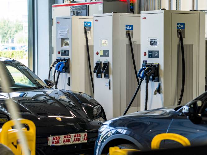 Vlaanderen schakelt versnelling hoger: “Snel én dichtbij je auto laden moet altijd kunnen”