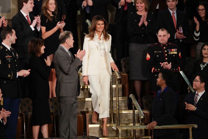 First lady Melania Trump arriveert in het Congres voor de 'troonrede' van haar man.