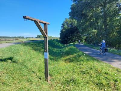 Galg aan dijk bij Haren bezorgt passanten en omwonenden rillingen: ‘Luguber ding’