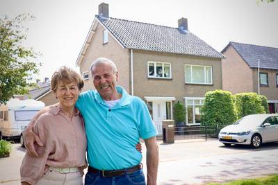 Voor de een is het een drukke weg, voor Peter is de Oosterhoutseweg zijn thuis: ‘Ik zal hier altijd 