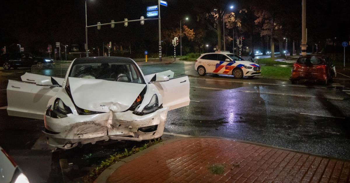 Beide automobilisten denken door groen licht te rijden: kinderen gewond bij aanrijding in Zevenaar.