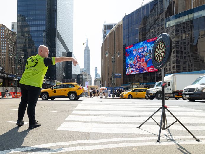 Dit Is Het Speelschema Van De Us Darts Masters: Pakt Michael Van Gerwen  Zijn Tweede Titel In New York? | Darts | Ad.Nl