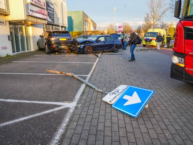 Automobilist opgepakt vanwege flinke botsing in Eindhoven, bijrijder naar het ziekenhuis