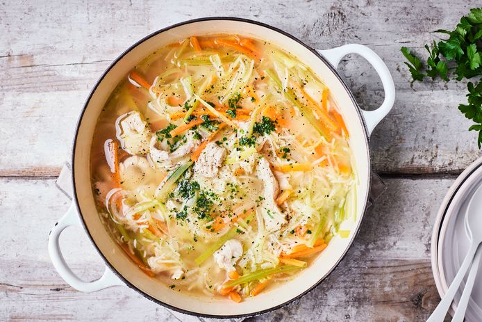 Kippensoep met vermicelli