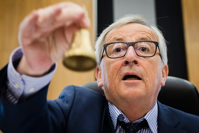Jean-Claude Juncker en de Europese Commissie waarschuwen Nederland: doe snel iets voor de zzp'ers.