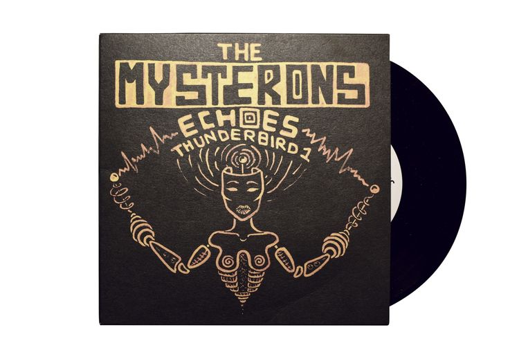 De eerste single van de Paradiso Vinyl Club is Echoes van The Mysterons Beeld  