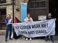 Hanna (19) protesteert al sinds vorige week op haar kampeerstoel tegen de Israëlische samenwerking met de KU Leuven.