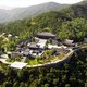 De rijkste man van Hongkong bouwt voor 340 miljoen een Chinees boeddhamuseum (mét kogelvrije ramen)