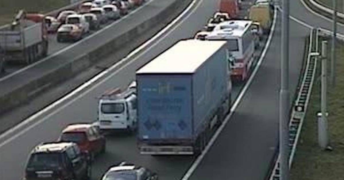 Coentunnel dicht richting het zuiden na ongeluk.