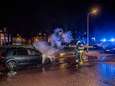 Autobrand in Tilburg, omstander aangehouden wegens bedreigen verkeersregelaar