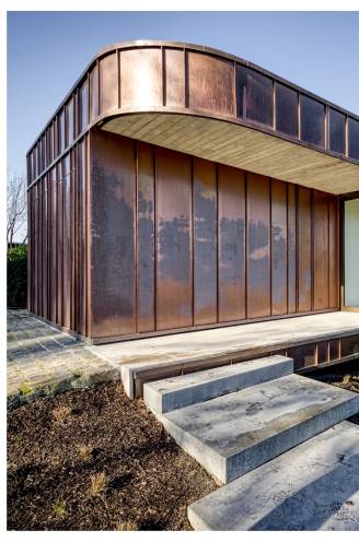 Stephans (60) huis is geïnspireerd door James Bond: “Een van de slechteriken zou erin kunnen wonen”