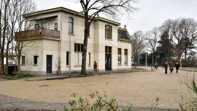 Hans is opgelucht: toch geen café in monumentaal stationsgebouw, maar huizen 