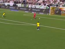 Hilarisch! Keeper ‘verwisselt’ strafschopstip met bal en de rest laat zich raden