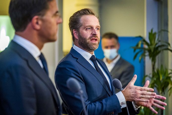 Nederlandse minister Hugo de Jonge van Volksgezondheid, Welzijn en Sport (CDA) is niet te spreken over bewuste besmetting met het coronavirus.