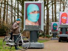 Expositie ‘Open je ogen’ laat slachtoffers van mensenhandel zien in tuin Kasteel Wijchen