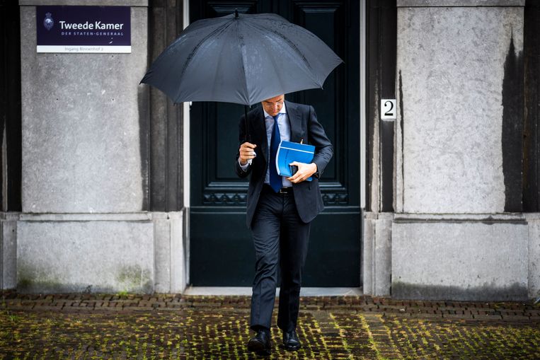 Mark Rutte na afloop van zijn gesprek met de informateur over de formatie die zich volgens Hamer in een ‘impasse’ bevindt. Den Haag, 21 juni. Beeld Freek van den Bergh / VK