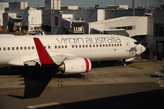 Een vliegtuig van Virgin Australia op de luchthaven van Sydney.