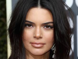 Kendall Jenner vol acne naar de Golden Globes: "Laat zoiets je niet tegenhouden" 