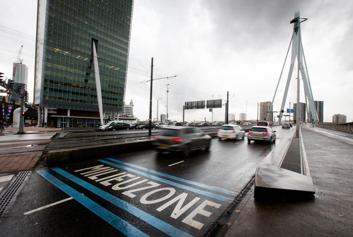 Het terugdringen van de uitstoot van broeikasgas, zoals met de milieuzone in het centrum van Rotterdam, is belangrijk voor de kwaliteit van de leefomgeving.