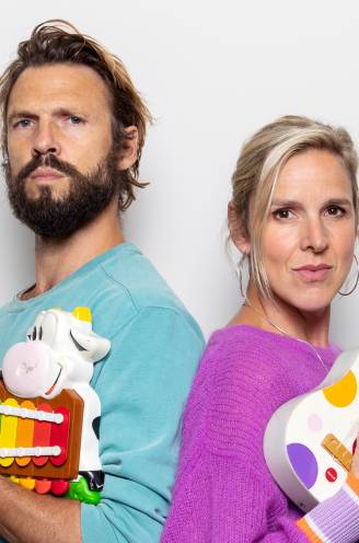 Pieter en Tine Embrechts over hun liefde voor muziek en gedeelde onnozelheid. "Vroeger speelden we Theo en Thea voor de spiegel, met witlooftandjes”