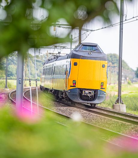 Treinverkeer tussen Apeldoorn en Deventer weer op gang, wisselstoring verholpen