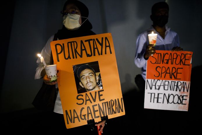 Activisten protesteren tegen de doodstraf van Nagaentran Dharmalingam.