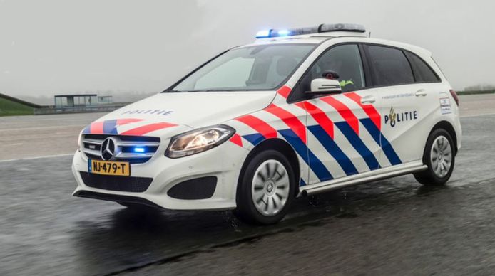 De Mercedes B-Klasse als politieauto duikt inmiddels overal in Nederland op
