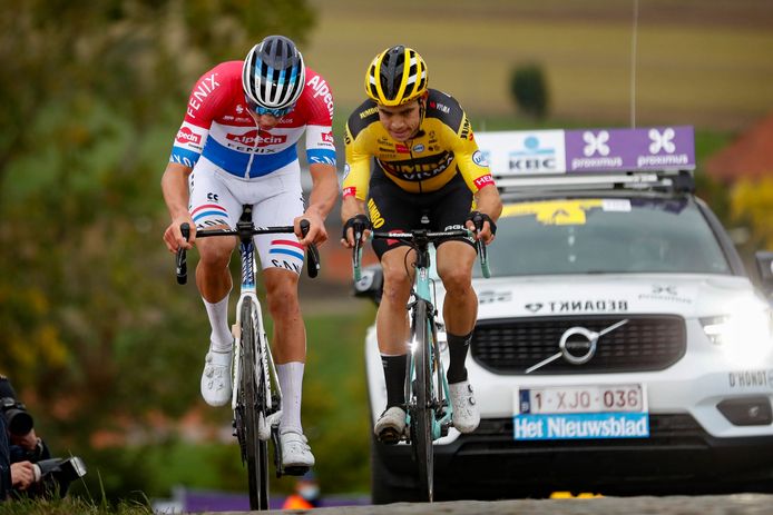 De laatste keer dat Mathieu van der Poel en Wout van Aert tegen elkaar uitkwamen was in de Ronde van Vlaanderen.
