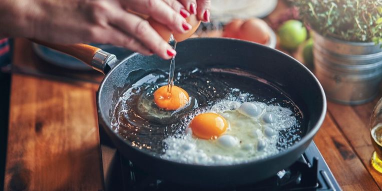 Anti-aanbaklaag van je beschadigd? Waarom dat gevaarlijk kan zijn