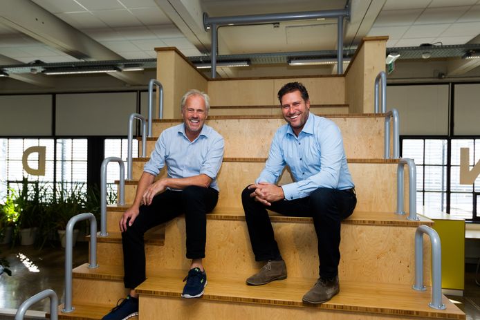 Evert Fila (links) en Reinier van Doorne van Sparkplug Ventures in hun nieuwe onderkomen op Strijp-S.