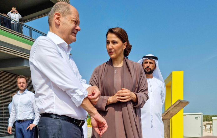 De Duitse bondskanselier Olaf Scholz in Aboe Dhabi.