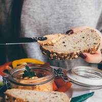 Houd je brood langer vers met déze groente