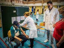 Rotterdams ‘vaccinatiecircus langs de wijken’ wordt mogelijk ook in rest van Nederland ingevoerd