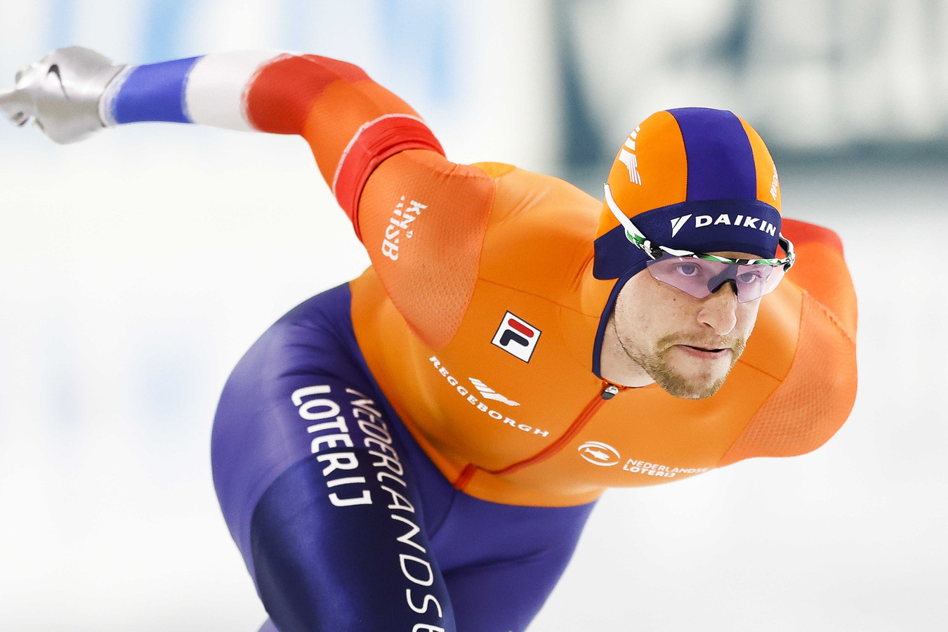 Schaatssprinter Ronald Mulder uit Zwolle start met vijfde plek op 500