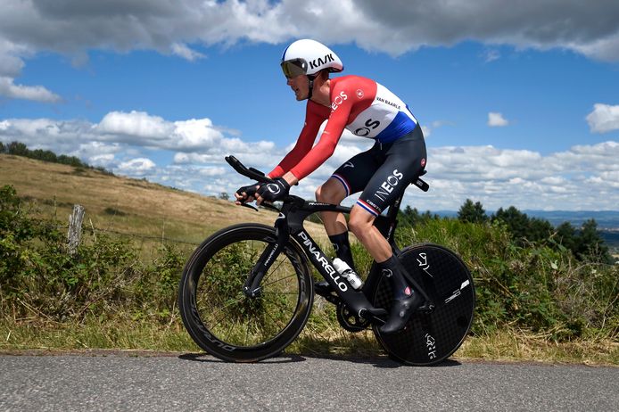 Dylan van Baarle schitterde nog niet in zijn kampioenstrui. Zo werd hij 29ste in de tijdrit van Critérium du Dauphiné.