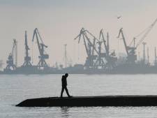 Le port stratégique de Marioupol sous "blocus" russe