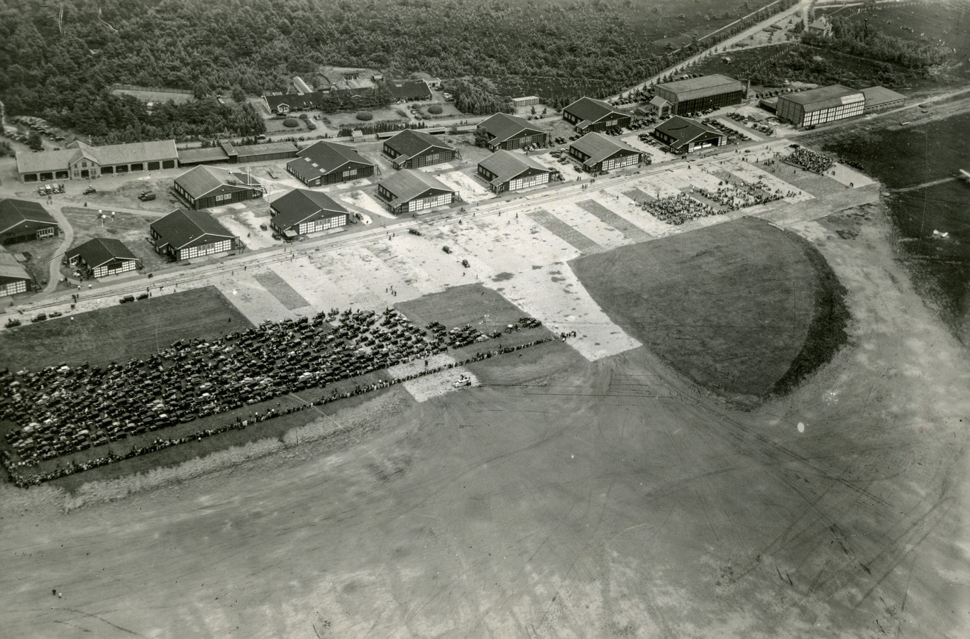 Zo zag Vliegbasis Soesterberg er een eeuw geleden uit Foto AD.nl