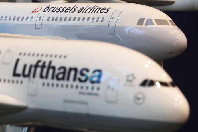 Het Duitse luchtvaartconcern Lufthansa, het moederbedrijf van Brussels Airlines, zoekt 20.000 extra werknemers.