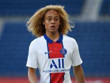 Xavi Simons (18) schittert bij officieus PSG-debuut Hakimi