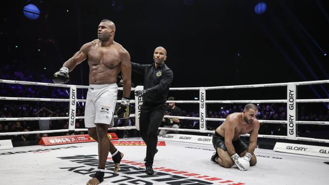 Kickbokser Alistair Overeem geschorst vanwege schenden dopingregels Glory