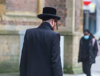 Waarom de ultraorthodoxe joden naar de synagoge blijven gaan: “Groepsdruk, diep geloof en koppigheid”