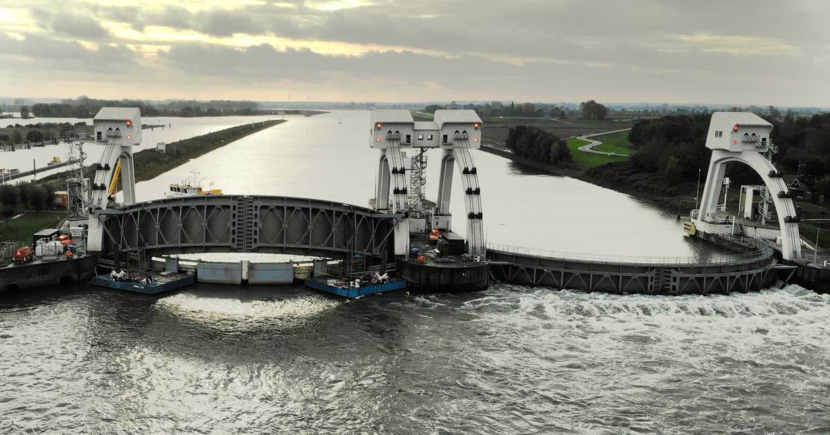 Waterkrachtcentrale in stuw van Hagestein kan in 2000 huizen het licht laten branden