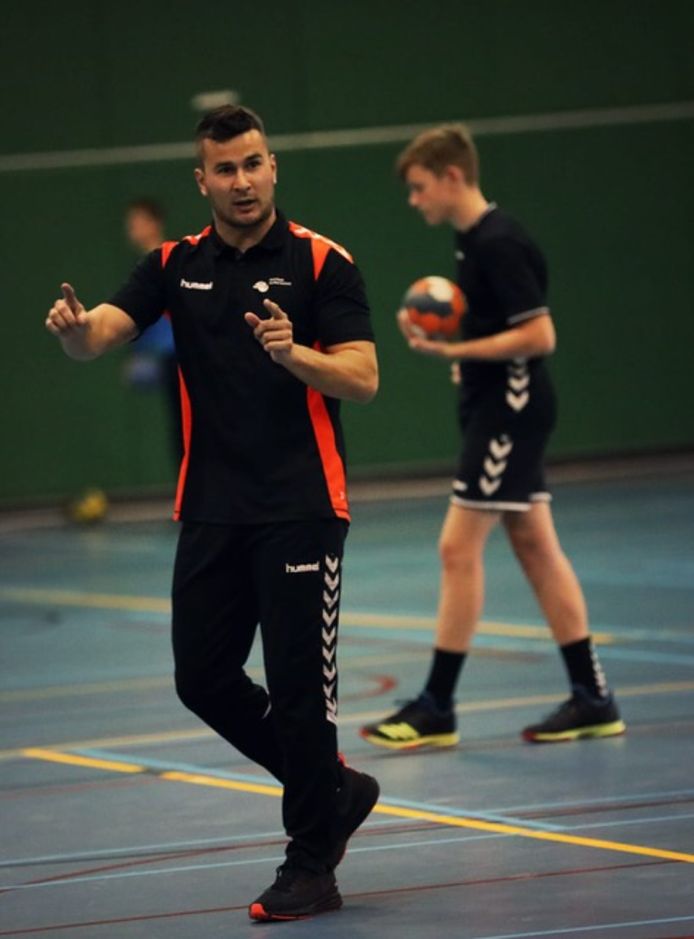 Freek Gielen, coach van Handbal Houten.