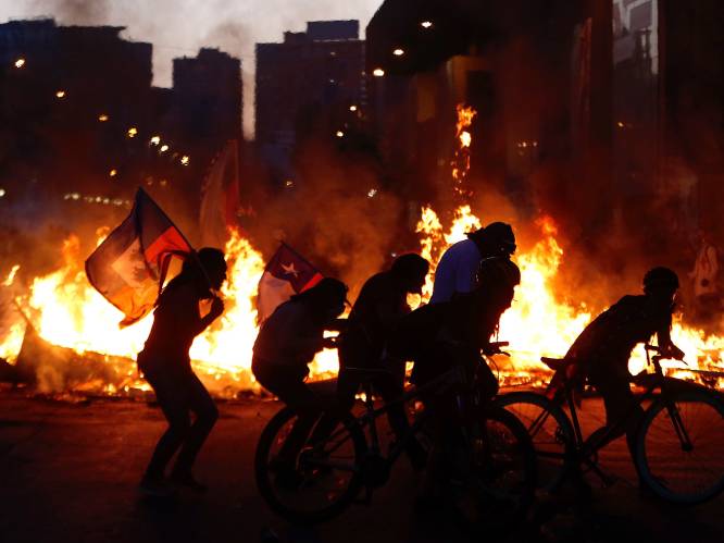 Meer dan duizend mensen opgepakt bij nieuwe massale betogingen in Chili, honderden gewonden