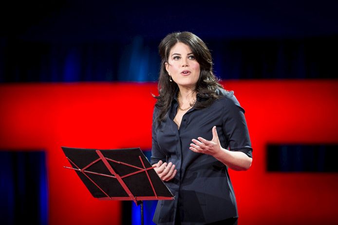 De voormalige Witte Huis-stagiaire en psychologe Monica Lewinsky spreekt over publiek shamen en cyberpesten op TED2015 in Canada.