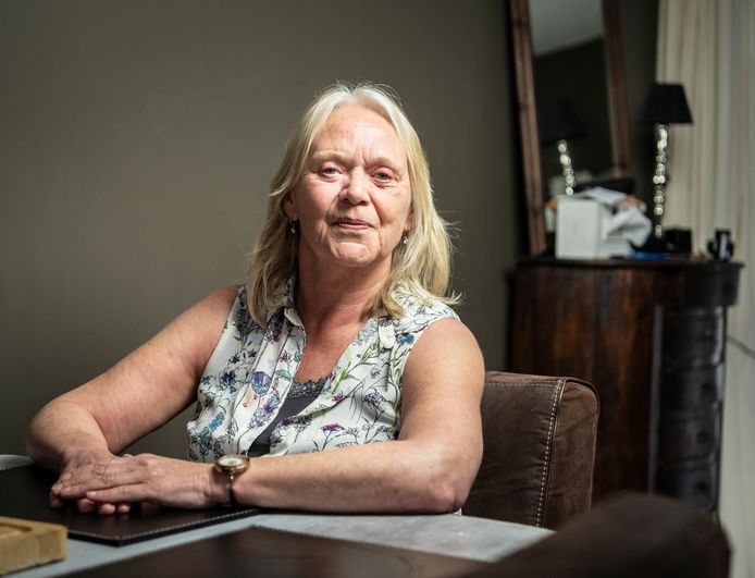 Marijke van IJsselmuiden (61) zit sinds 2015 thuis en wil graag aan het werk.