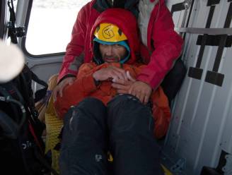 Russische klimmer zat zes dagen lang vast in bergen nadat partner dodelijke val maakte