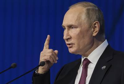 Poetin: “VS moeten Oekraïne dwingen tot onderhandelen met Rusland”